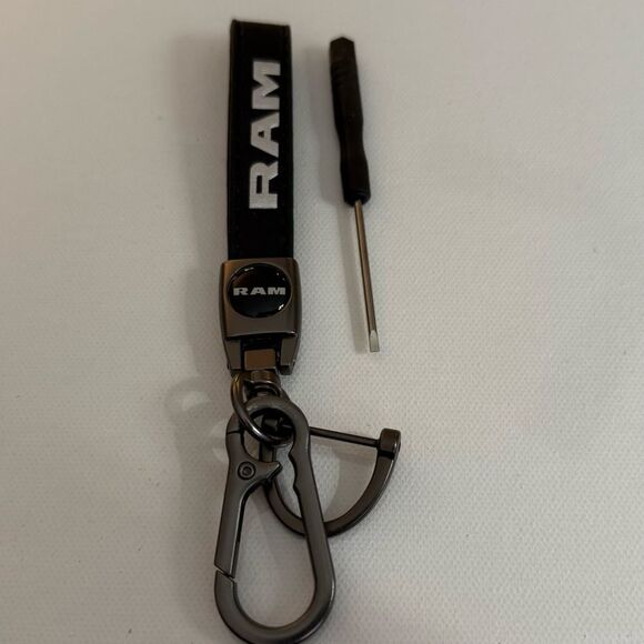 Dodge Ram Key Fob Keychain in Black Leather NWT - Picture 2 of 4